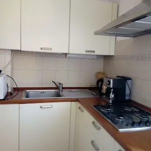 appartamento-lucio.hotelitalianriviera.com/